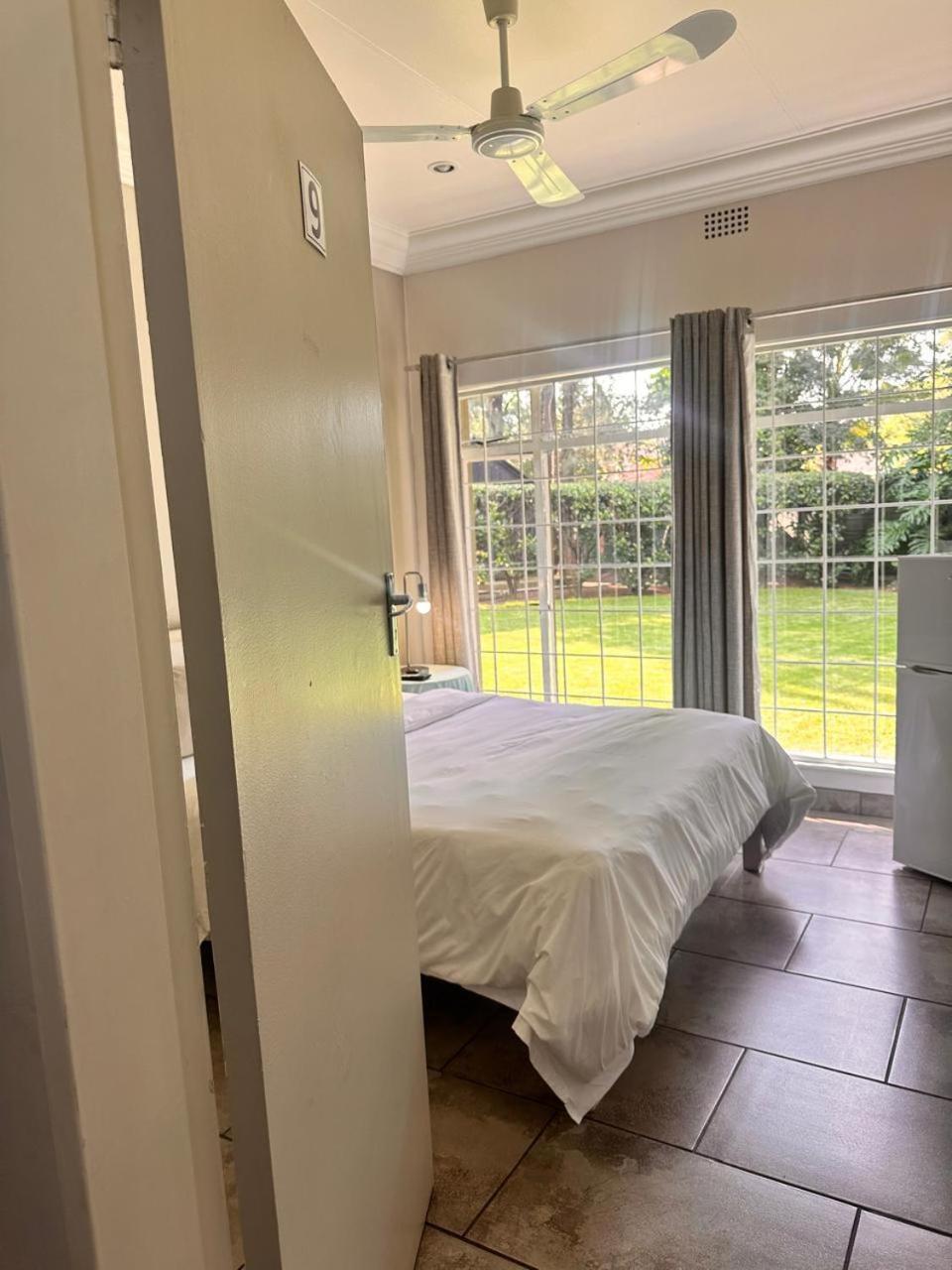 Woods Guest House Middelburg  Ngoại thất bức ảnh